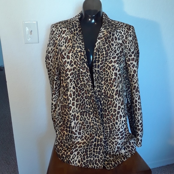 Transitions Jackets & Blazers - ⬇️ $39 Transitions 100% Silk Leopard Print Jacket